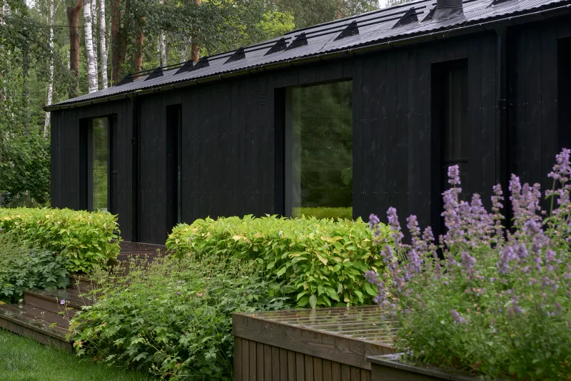 HAUS IM WALD