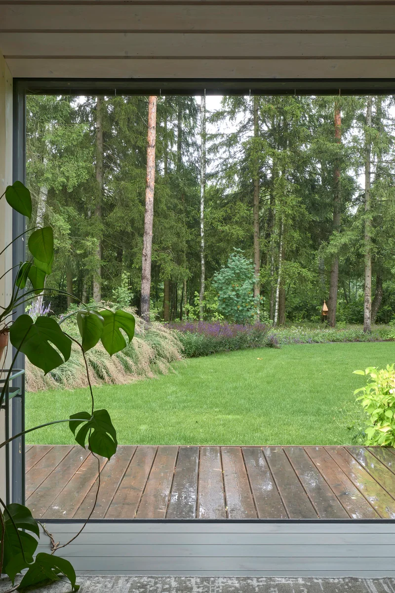 HAUS IM WALD